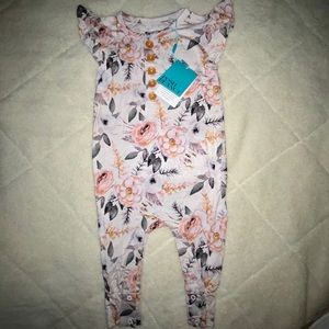 Posh Peanut NWT Harlow ruffled Henley romper